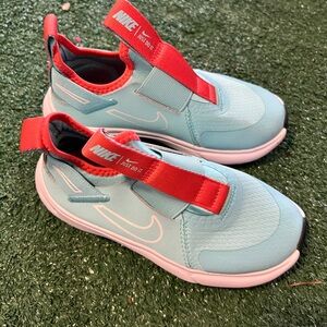 Nike Kids Aqua 11C Sneakers